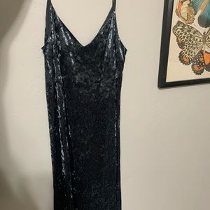 Nordstrom crushed velvet midi dress